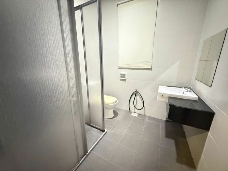 2-storey Terraced House for Sale in Saujana Rawang (Rawang) - Alice Low - Bathroom - PropertyGuru.com.my