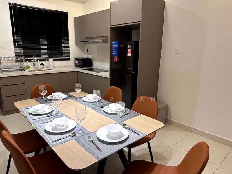 Service Residence for Sale at Summer Suites - Residensi Bukit Meldrum - Bella Tan - Kitchen - PropertyGuru.com.my