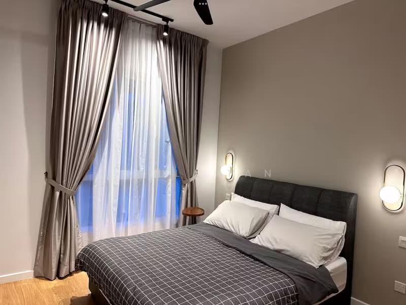Service Residence for Sale at Summer Suites - Residensi Bukit Meldrum - Bella Tan - Bedroom - PropertyGuru.com.my