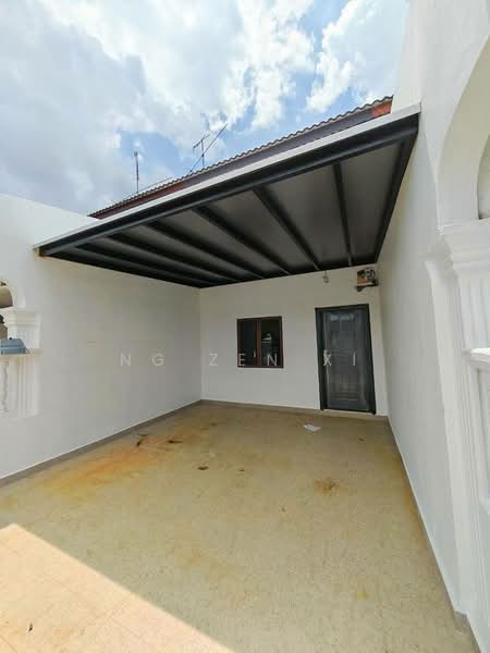 Rumah Teres 2 Tingkat untuk Dijual di Bandar Putra (Kulai) - NG ZEN XI - Exterior - PropertyGuru.com.my