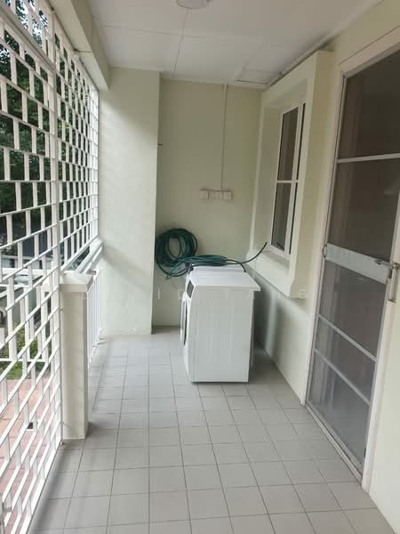 Rumah Berkembar untuk Dijual di Damansara Heights (Kuala Lumpur) - David Tang - Balcony - PropertyGuru.com.my