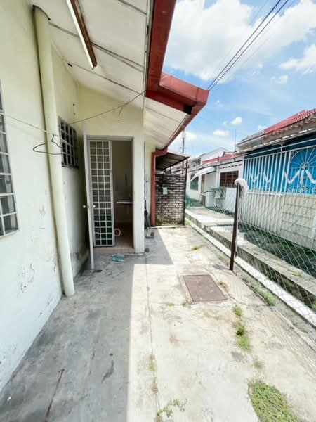 Rumah Teres 1 Tingkat untuk Dijual di Puchong (Selangor) - Hor Yan - Exterior - PropertyGuru.com.my