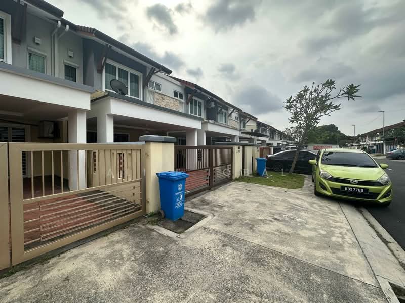 Terraced House for Rent in Shah Alam (Selangor) - Aliff Iqbal - Exterior - PropertyGuru.com.my