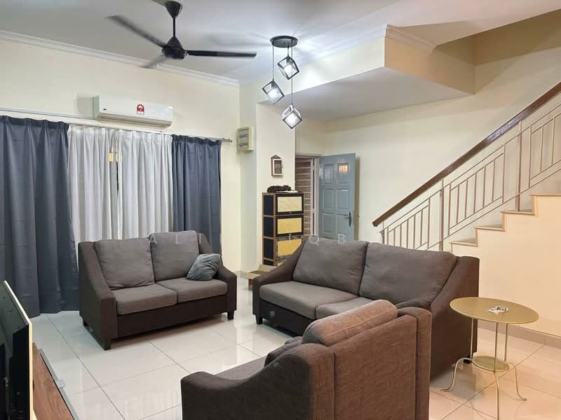 Terraced House for Rent in Shah Alam (Selangor) - Aliff Iqbal - Living Room - PropertyGuru.com.my