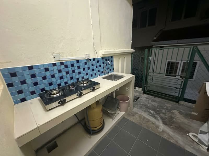 Terraced House for Rent in Shah Alam (Selangor) - Aliff Iqbal - Kitchen - PropertyGuru.com.my