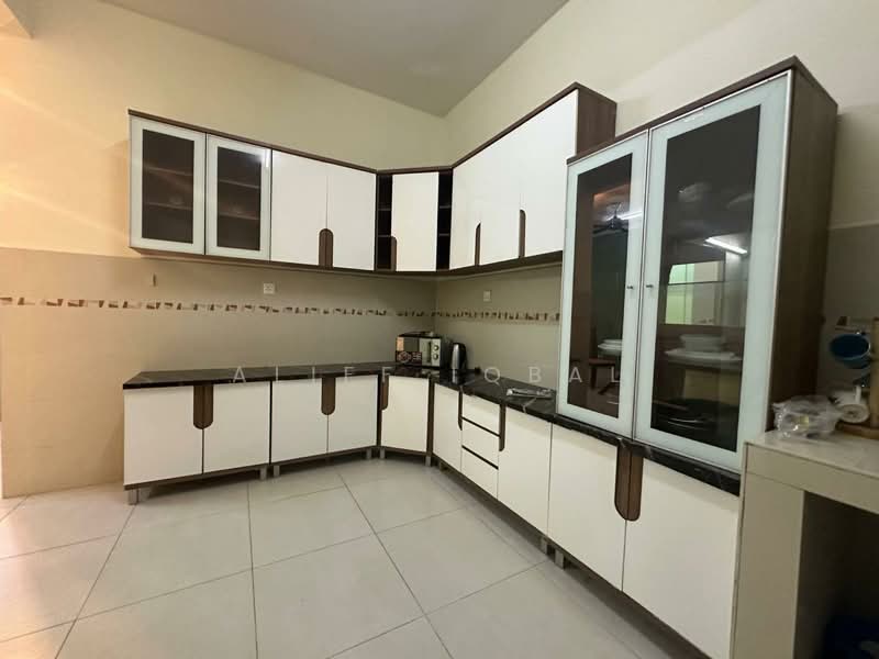 Terraced House for Rent in Shah Alam (Selangor) - Aliff Iqbal - Kitchen - PropertyGuru.com.my