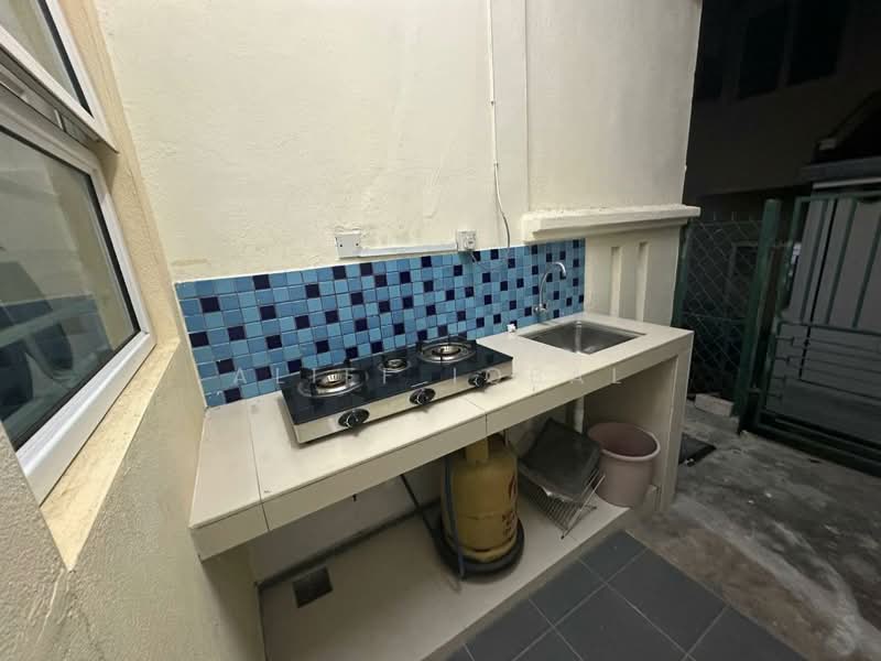 Terraced House for Rent in Shah Alam (Selangor) - Aliff Iqbal - Kitchen - PropertyGuru.com.my