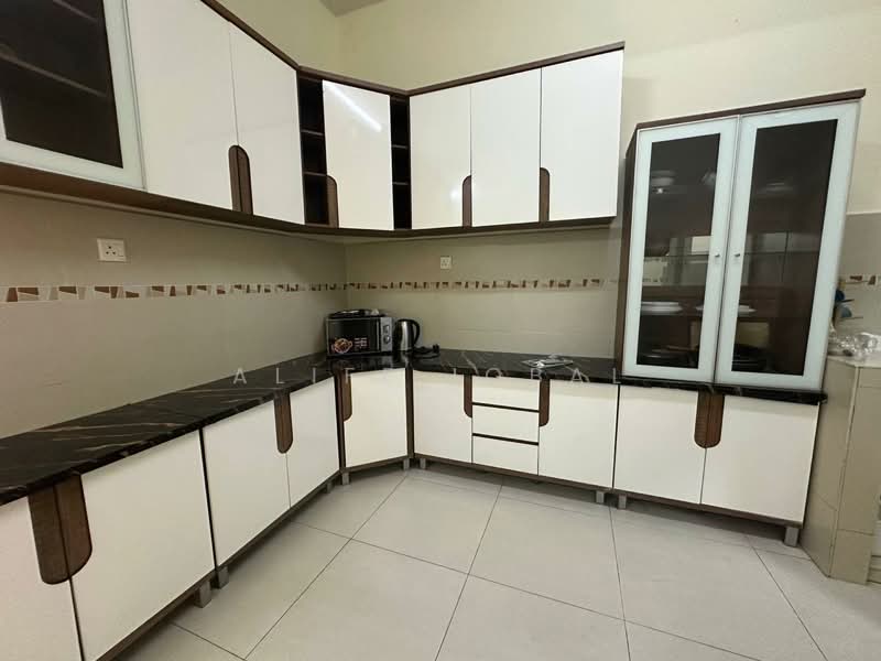 Terraced House for Rent in Shah Alam (Selangor) - Aliff Iqbal - Kitchen - PropertyGuru.com.my