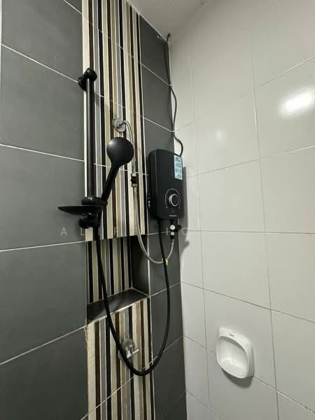 Terraced House for Rent in Shah Alam (Selangor) - Aliff Iqbal - Bathroom - PropertyGuru.com.my