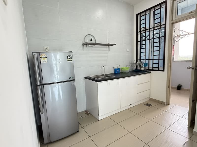Service Residence for Rent at THE SENAI GARDEN (PANGSAPURI IMPIAN SENAI) - John Pharn - Kitchen - PropertyGuru.com.my