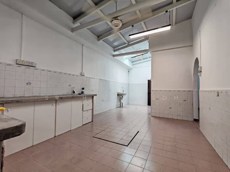 Rumah Berkembar untuk Dijual di Ayer Itam (Penang) - Sr. Helen Teoh - Kitchen - PropertyGuru.com.my