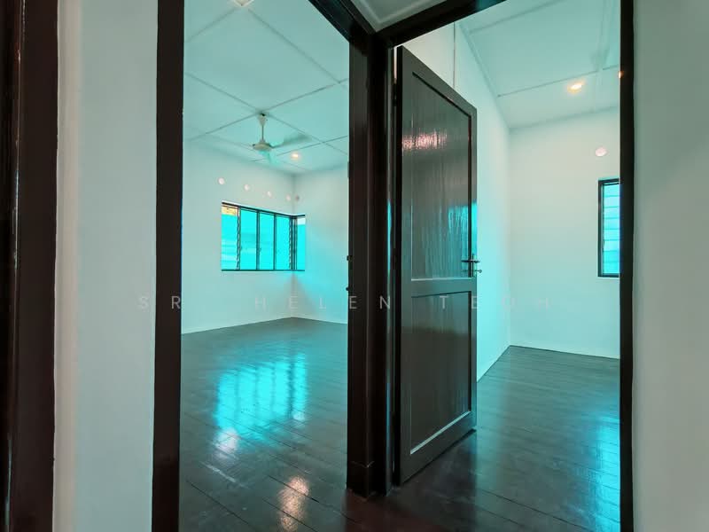 Rumah Berkembar untuk Dijual di Ayer Itam (Penang) - Sr. Helen Teoh - Interior - PropertyGuru.com.my