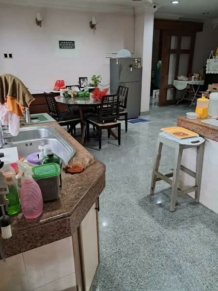 Rumah Teres 2 Tingkat untuk Dijual di SS2 (Petaling Jaya) - Key Ling - Kitchen - PropertyGuru.com.my
