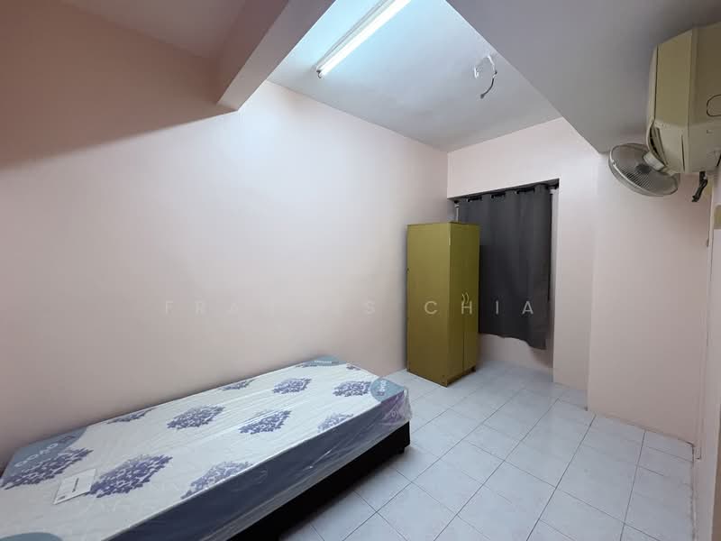 Condominium for Sale at Vista Komanwel B - Frances Chia - Bedroom - PropertyGuru.com.my