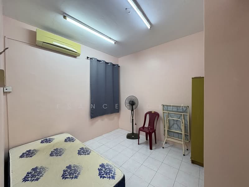 Condominium for Sale at Vista Komanwel B - Frances Chia - Bedroom - PropertyGuru.com.my