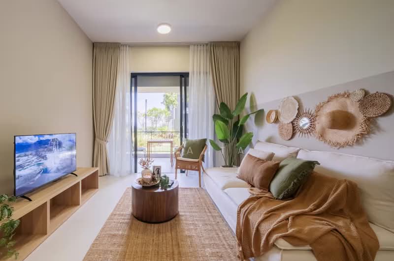 Service Residence for Sale at Summer Suites - Residensi Bukit Meldrum - Bella Tan - Living Room - PropertyGuru.com.my