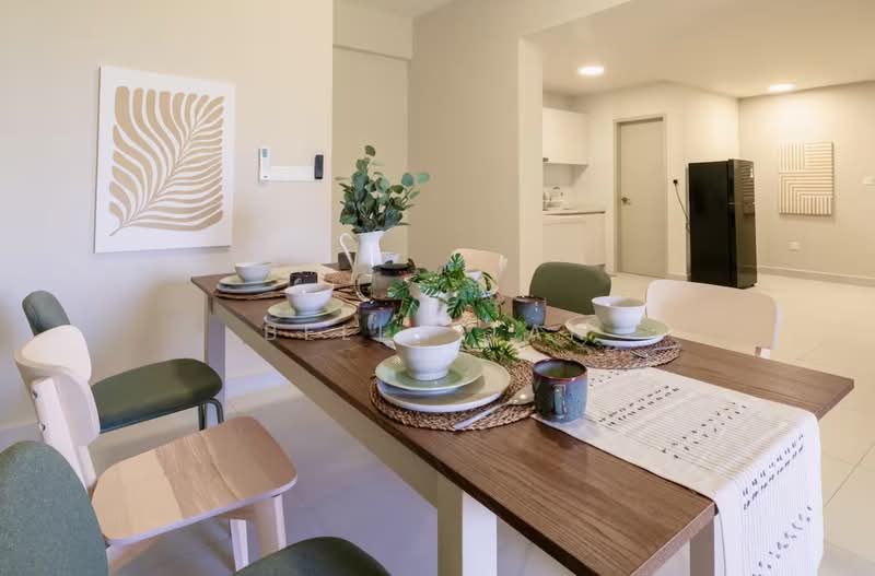 Service Residence for Sale at Summer Suites - Residensi Bukit Meldrum - Bella Tan - Dining Room - PropertyGuru.com.my