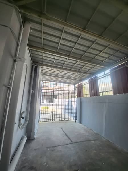 Rumah Berkembar untuk Dijual di Taman Chateau (Ipoh) - Datuk Lee Heng - Exterior - PropertyGuru.com.my