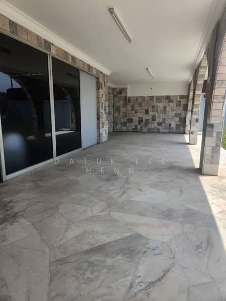Rumah Berkembar untuk Dijual di Taman Chateau (Ipoh) - Datuk Lee Heng - Exterior - PropertyGuru.com.my