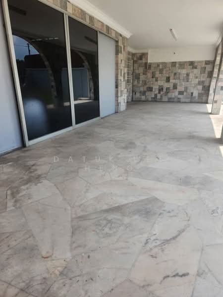 Rumah Berkembar untuk Dijual di Taman Chateau (Ipoh) - Datuk Lee Heng - Exterior - PropertyGuru.com.my
