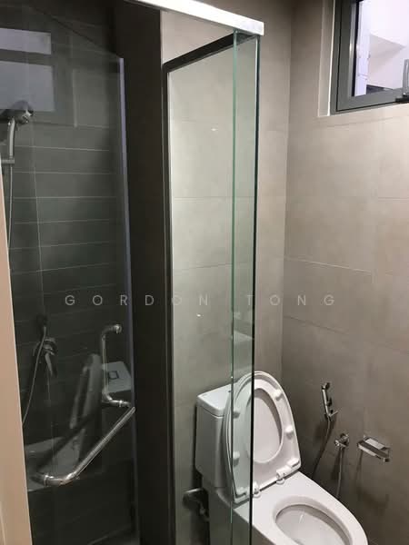 Condominium for Rent at Vivo Residential Suites - Gordon Tong - Bathroom - PropertyGuru.com.my