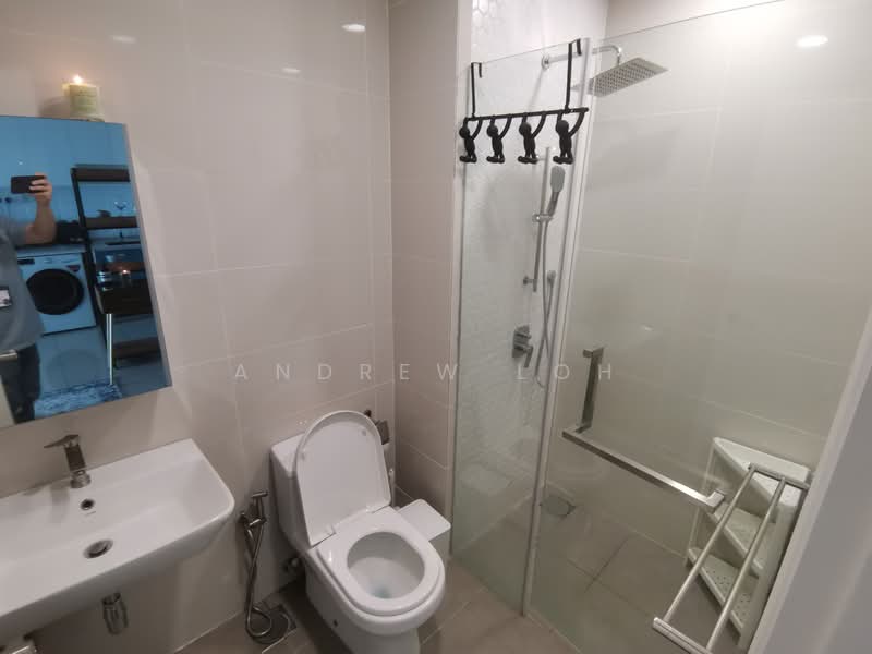 Service Residence for Sale at Continew - Andrew Loh - Bathroom - PropertyGuru.com.my