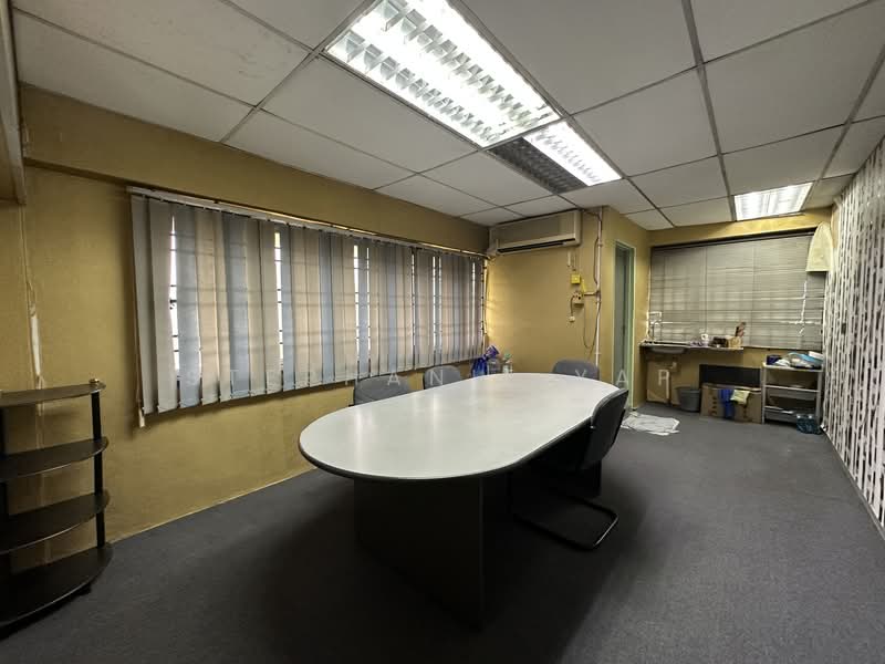 Semi-D Factory for Rent in Meru (Klang) - Stephanie Yap - Interior - PropertyGuru.com.my