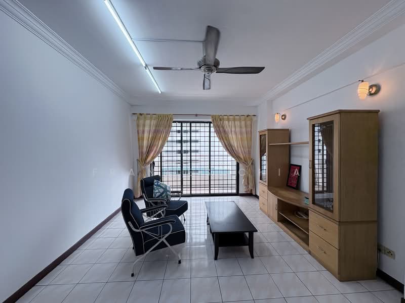 Condominium for Sale at Vista Komanwel B - Frances Chia - Living Room - PropertyGuru.com.my