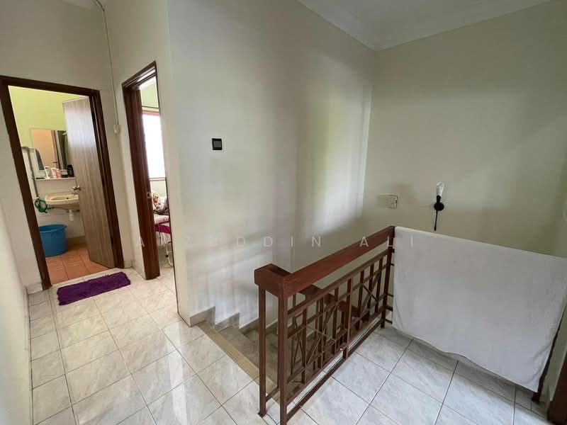 2-storey Terraced House for Sale in Putra Heights (Subang Jaya) - Aizuddin Ali - Corridor - PropertyGuru.com.my