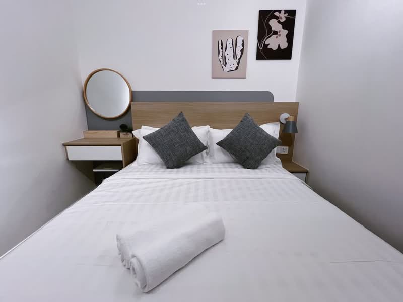Service Residence for Sale at Summer Suites - Residensi Bukit Meldrum - Bella Tan - Bedroom - PropertyGuru.com.my