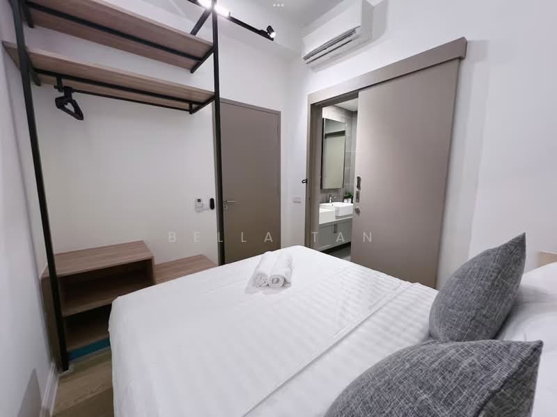 Service Residence for Sale at Summer Suites - Residensi Bukit Meldrum - Bella Tan - Bedroom - PropertyGuru.com.my