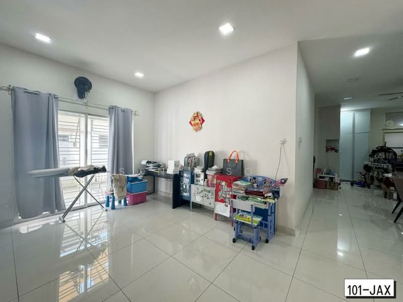 Rumah Berkembar untuk Dijual di Taman Aman Perdana (Kapar) - Sonia Soh - Living Room - PropertyGuru.com.my