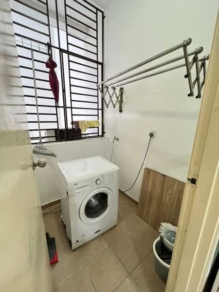 Service Residence for Sale at D'Summit Residences - Dian JB - PropertyGuru.com.my
