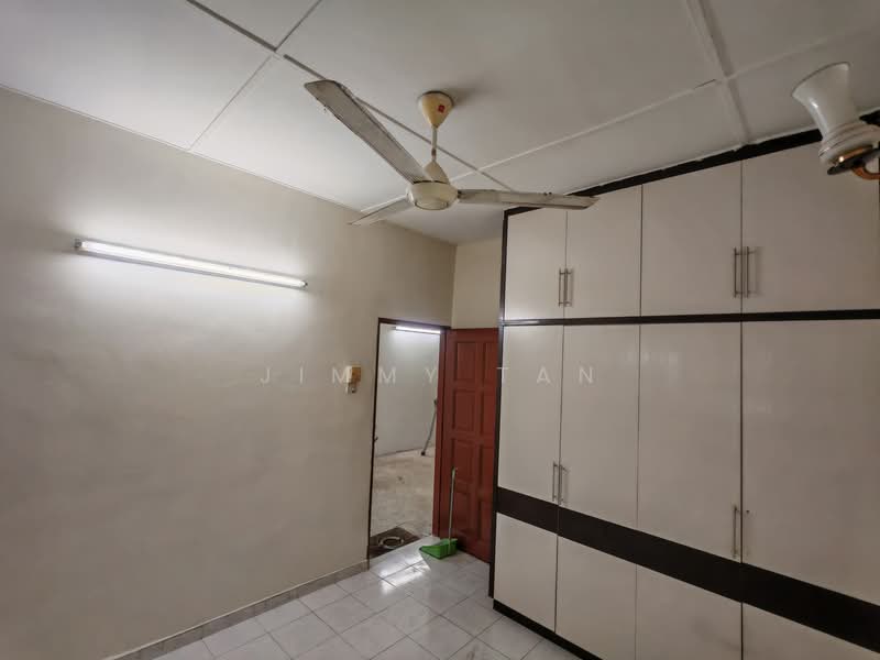 1-storey Terraced House for Sale in Klang (Selangor) - Jimmy Tan - PropertyGuru.com.my