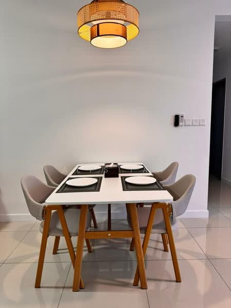 Kondominium untuk Disewa di Skyline KL - Alps Tan - Dining Room - PropertyGuru.com.my