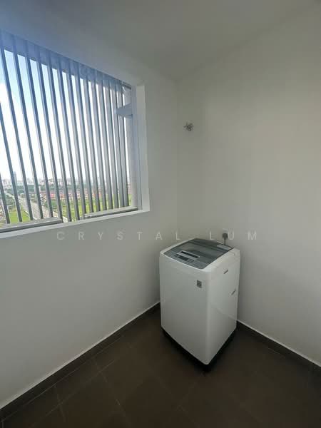 Servis Apartment untuk Disewa di Residensi Ava @ Kiara Bay - Crystal Lum - Balcony - PropertyGuru.com.my