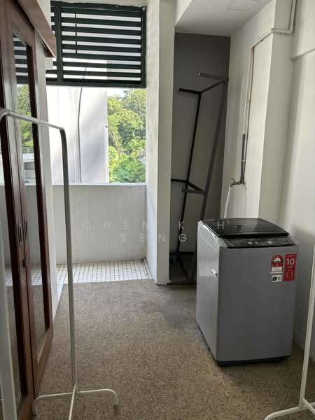 Kondominium untuk Disewa di 10 Semantan Suites - Chen Kah Seng - Balcony - PropertyGuru.com.my