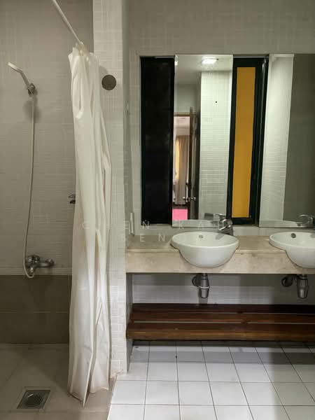 Kondominium untuk Disewa di 10 Semantan Suites - Chen Kah Seng - Bathroom - PropertyGuru.com.my