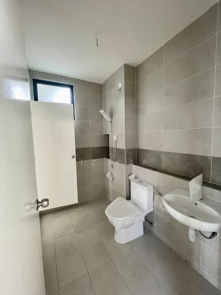 Rumah Teres 2 Tingkat untuk Dijual di Taman Adda Heights (Tebrau) - Liz Yap - Bathroom - PropertyGuru.com.my
