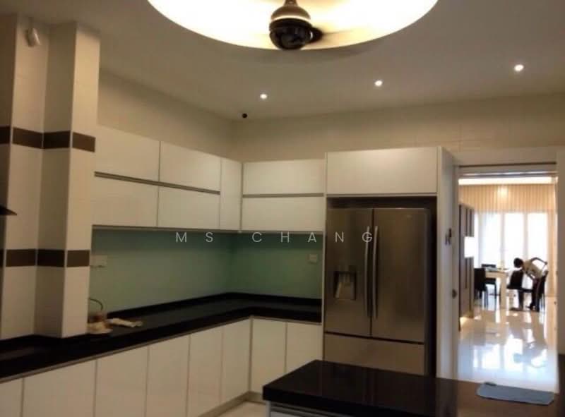 3-storey Terraced House for Sale in Bayan Lepas (Penang) - Ms Chang - Kitchen - PropertyGuru.com.my