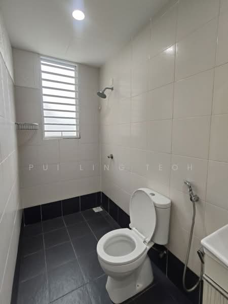 Service Residence for Sale at Amara - Pui Ling Teoh - Bathroom - PropertyGuru.com.my