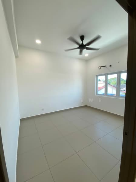 Shop / Office for Rent in Tanjung Bungah (Penang) - Jason Ewe - Interior - PropertyGuru.com.my