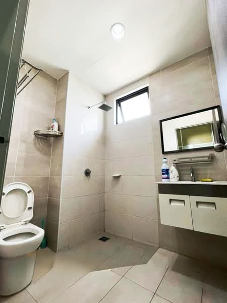 Kondominium untuk Disewa di The Promenade - Jerry Tan - Bathroom - PropertyGuru.com.my