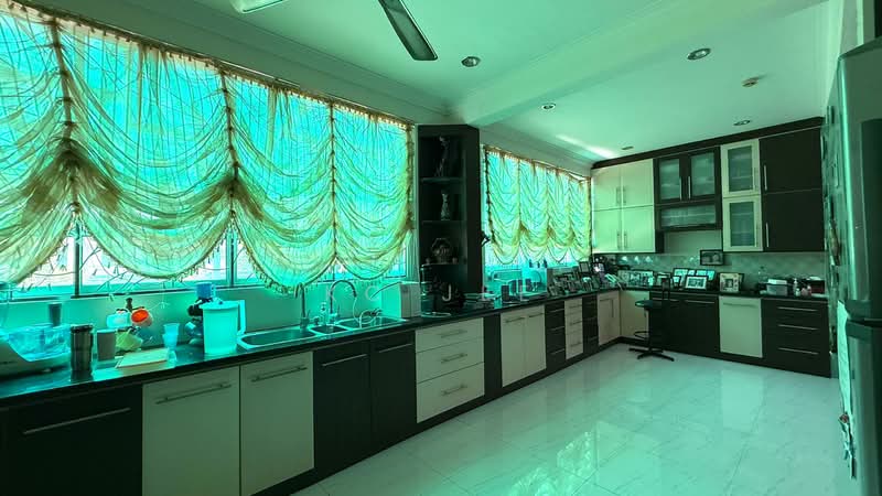 Semi-Detached House for Sale in Kuching (Sarawak) - KC Jee - Kitchen - PropertyGuru.com.my
