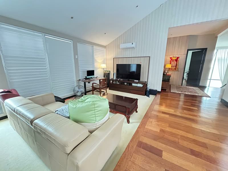 Rumah Banglo untuk Dijual di Saujana (Selangor) - Lai YK - Living Room - PropertyGuru.com.my