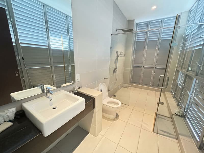 Rumah Banglo untuk Dijual di Saujana (Selangor) - Lai YK - Bathroom - PropertyGuru.com.my