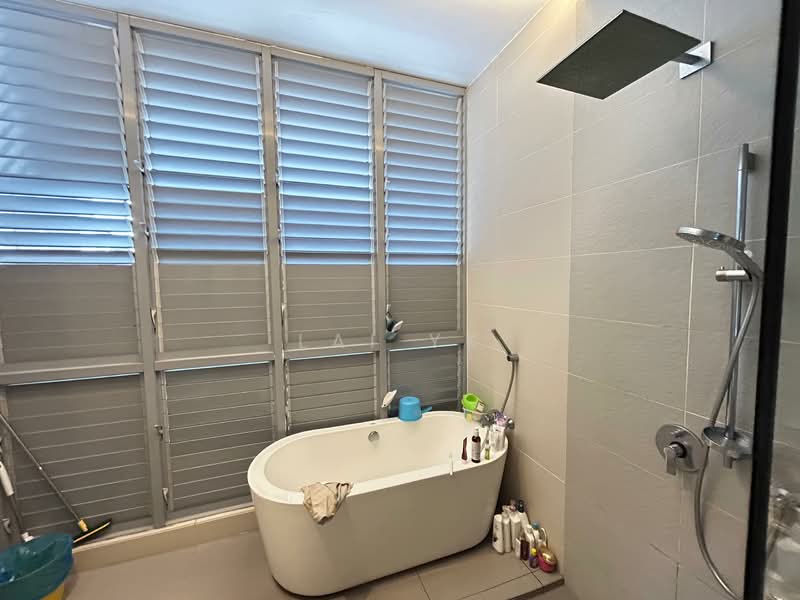 Rumah Banglo untuk Dijual di Saujana (Selangor) - Lai YK - Bathroom - PropertyGuru.com.my