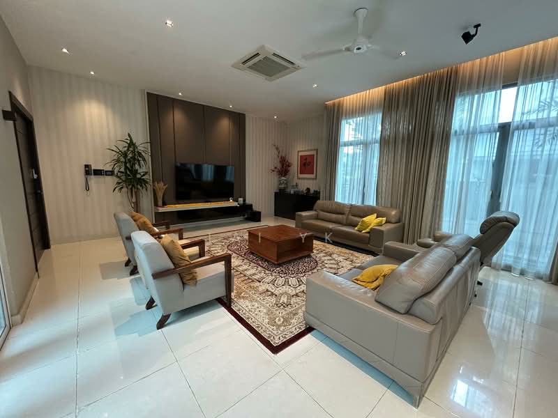 Rumah Banglo untuk Dijual di Saujana (Selangor) - Lai YK - Living Room - PropertyGuru.com.my
