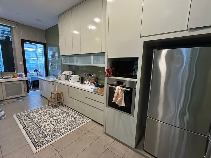 Rumah Banglo untuk Dijual di Saujana (Selangor) - Lai YK - Kitchen - PropertyGuru.com.my