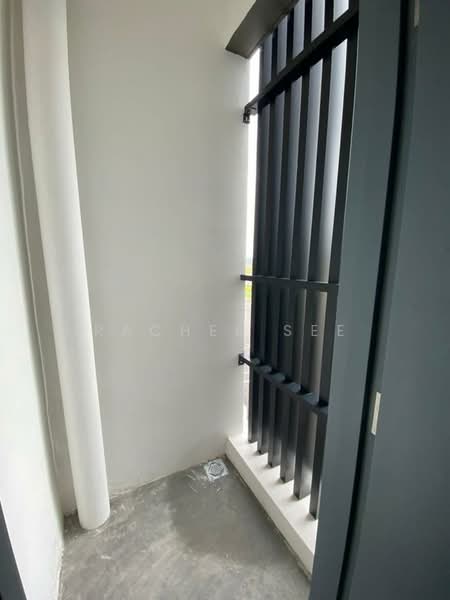 Shop / Office for Rent in Iskandar Puteri (Nusajaya) (Johor) - Rachel See - Balcony - PropertyGuru.com.my